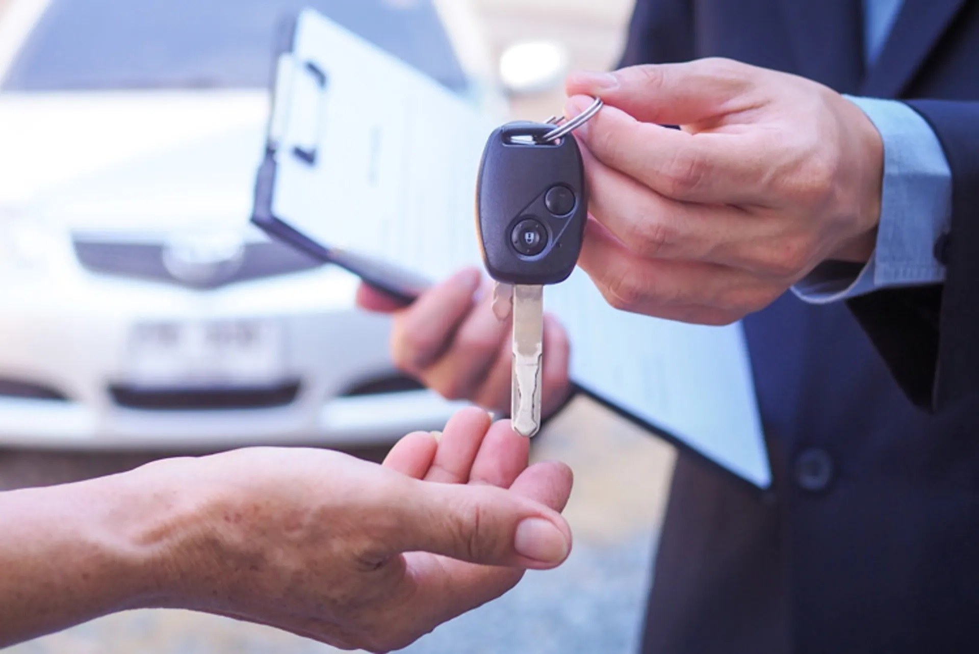 راهنمای کامل اجاره خودرو در ایران؛ از مدارک تا تحویل خودرو