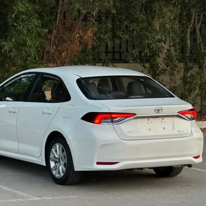 4351