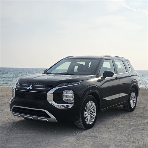 میتسوبیشی اوتلندر 2025